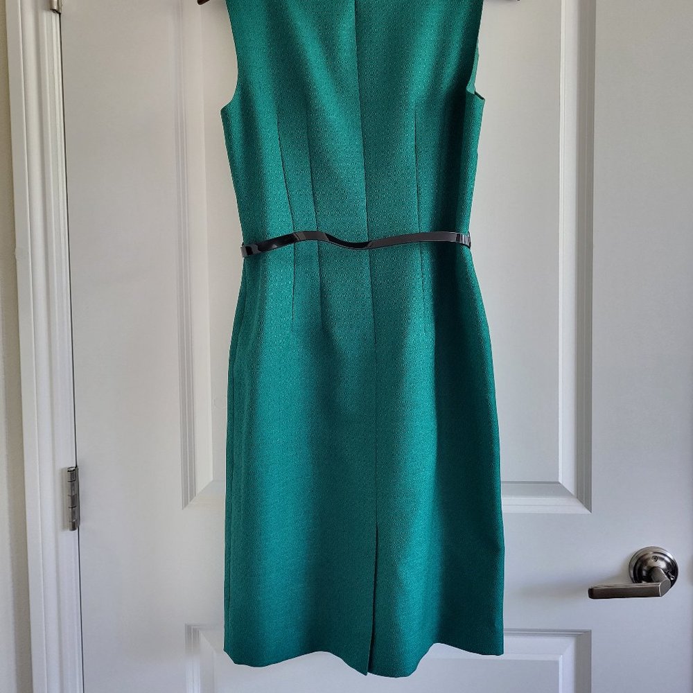 Black Label Dark Green Shift Dress, size 6
